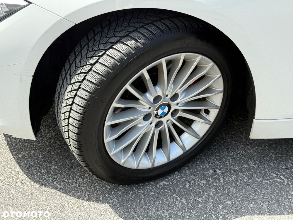 BMW Seria 3 320d Blue Performance Luxury Line - 25