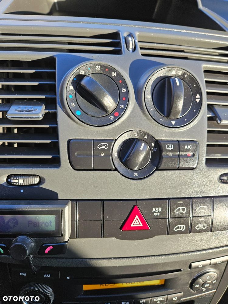 Mercedes-Benz VITO - 17