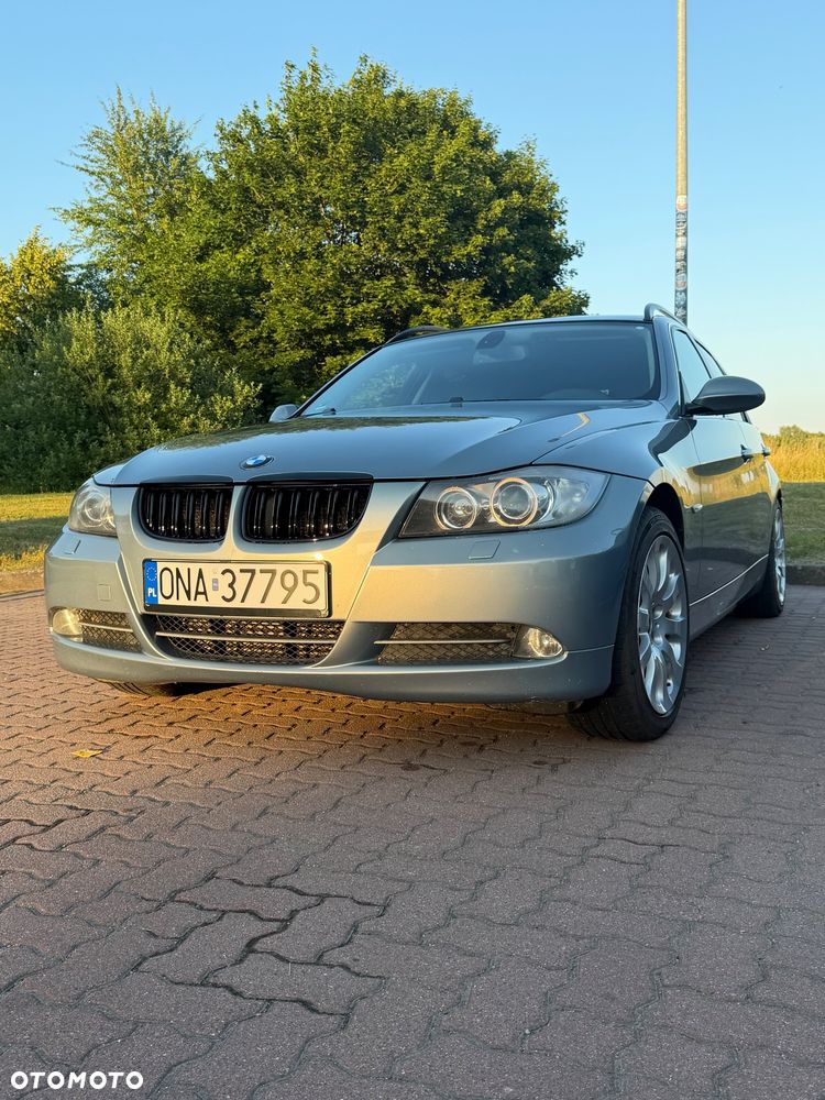 BMW Seria 3 330d - 2