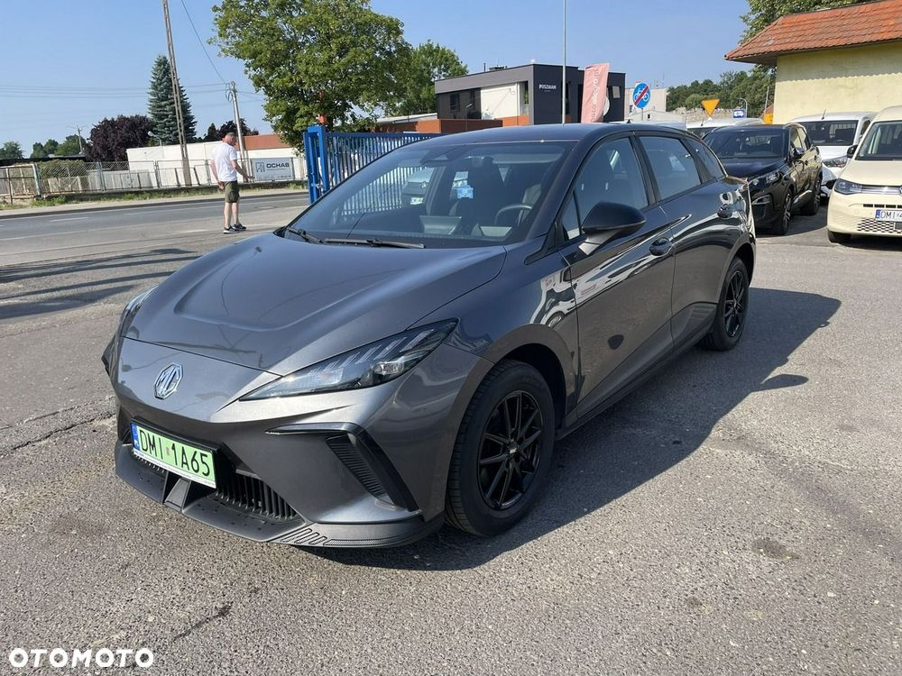 MG 4 Luxury 49 kWh - 3