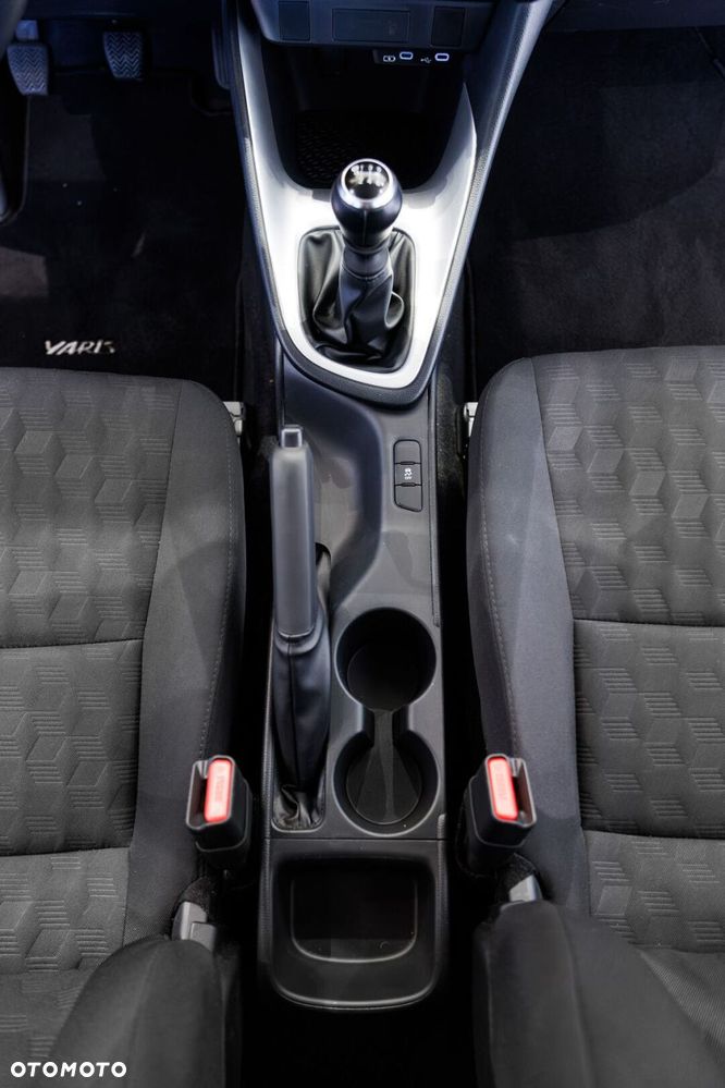 Toyota Yaris 1.5 Comfort - 32