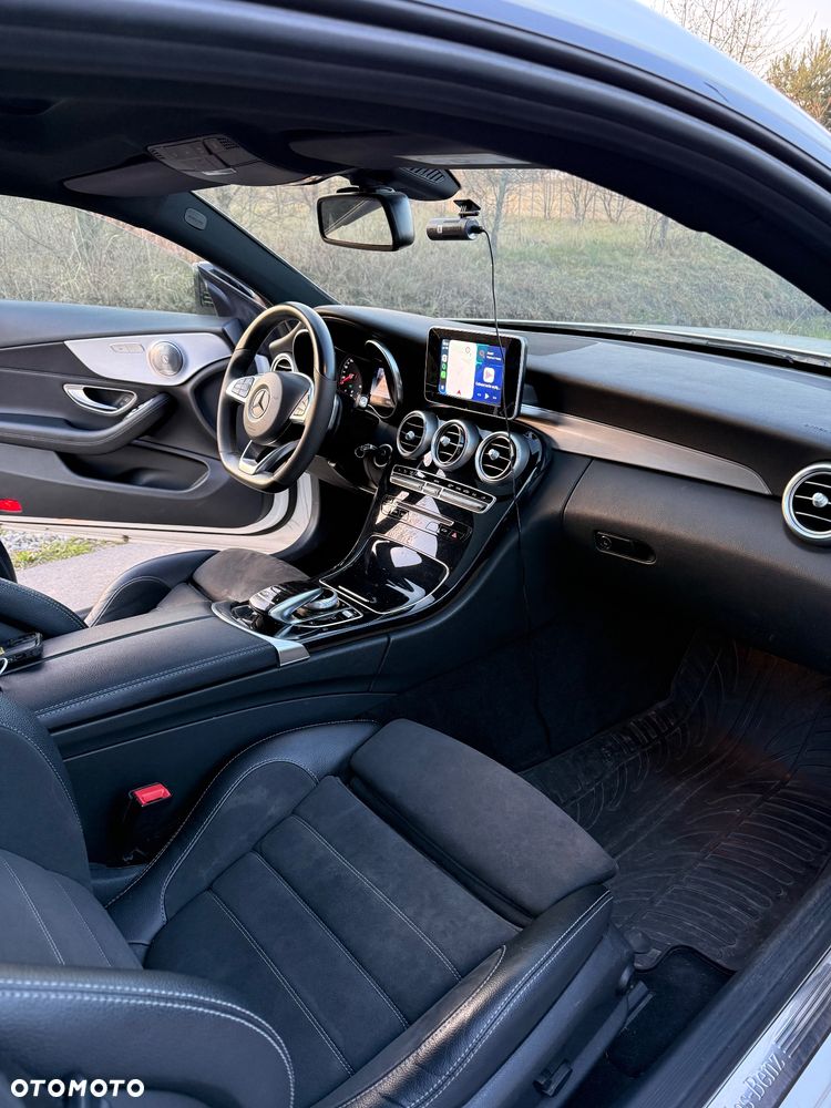 Mercedes-Benz Klasa C 180 9G-TRONIC Night Edition - 19