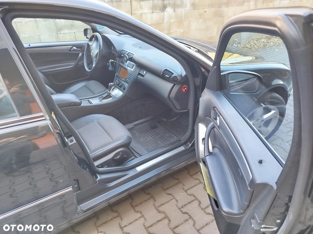 Mercedes-Benz Klasa C 220 CDI Automatik Avantgarde - 19