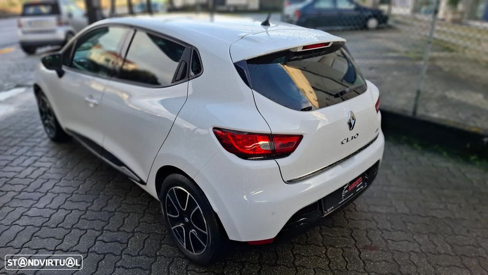 Renault Clio 1.5 dCi Dynamique S - 12