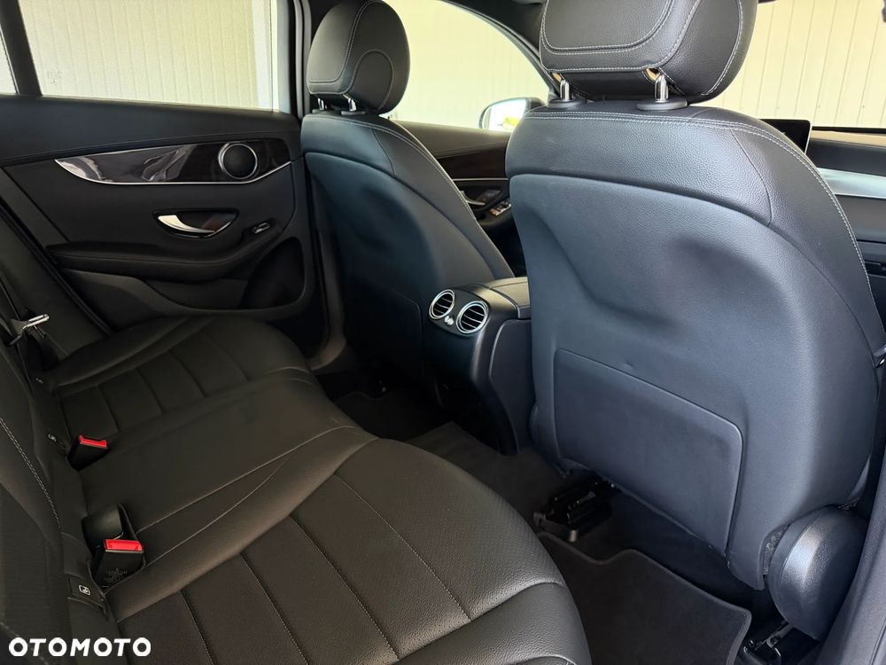 Mercedes-Benz GLC 220 d 4-Matic - 27