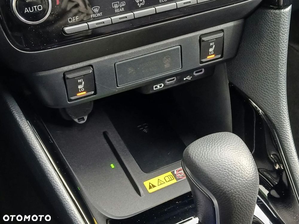Toyota Yaris Hybrid 1.5 Style - 21