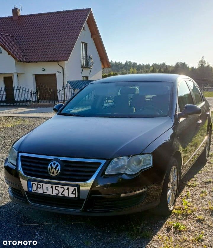 Volkswagen Passat - 3