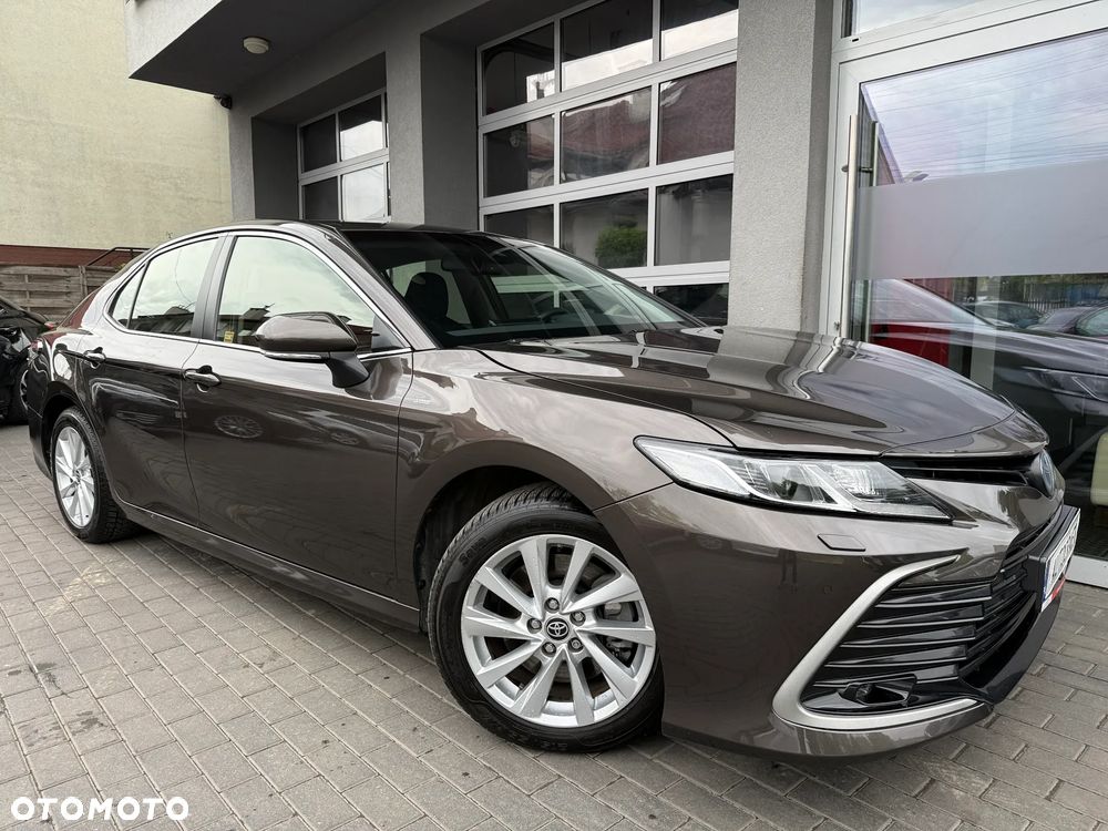 Toyota Camry 2.5 Hybrid Comfort CVT - 1