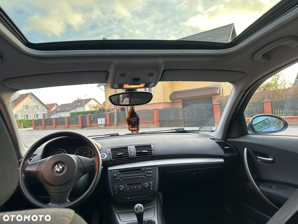 BMW Seria 1 120i - 19