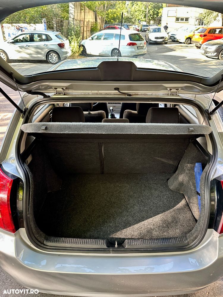 Toyota Corolla 1.4 VVT-i - 12