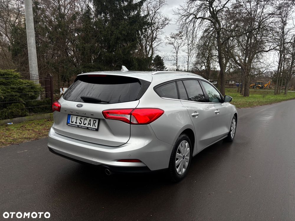 Ford Focus 1.5 EcoBlue STart-Stopp-System TITANIUM - 4