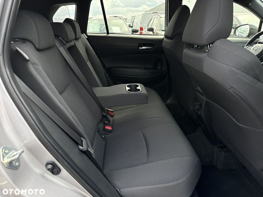 Toyota Corolla Cross - 8