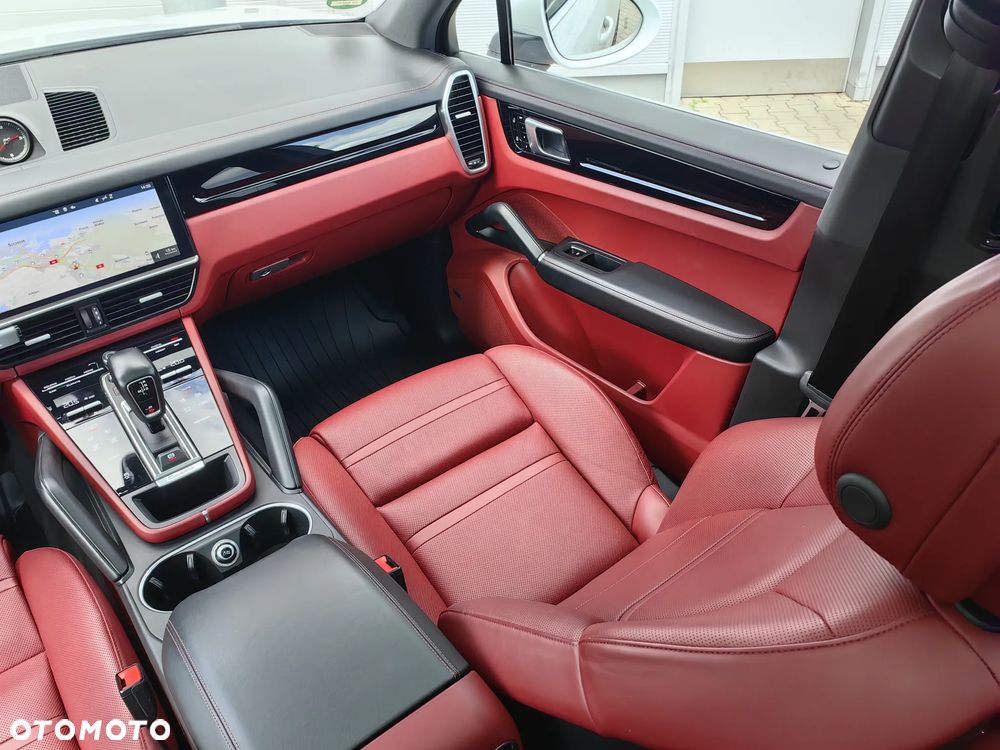 Porsche Cayenne Tiptronic S Platinum Edition - 8