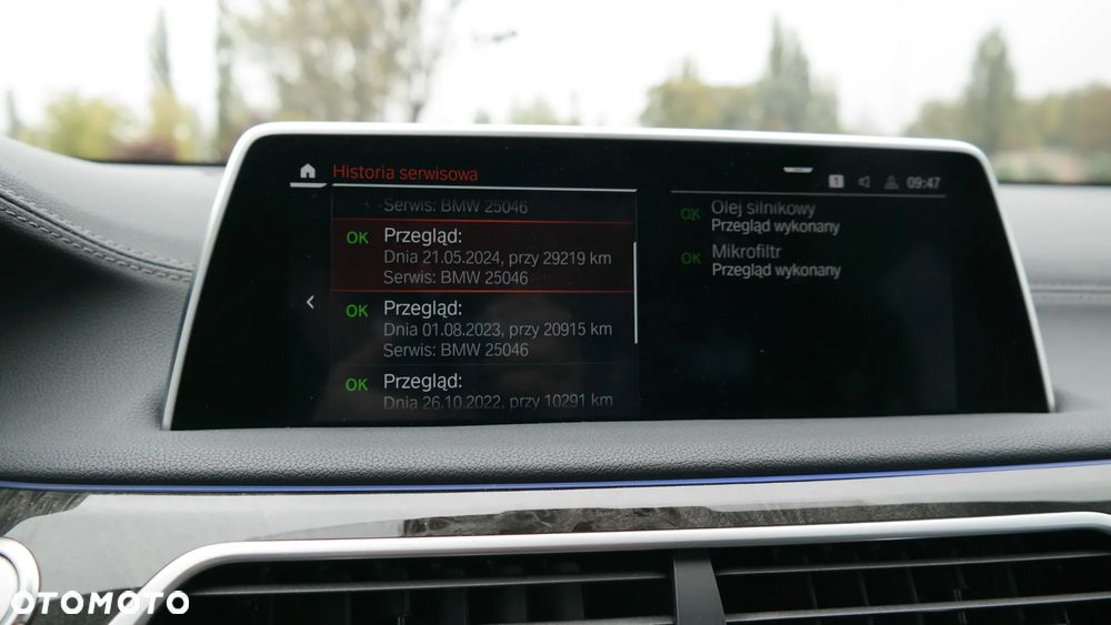 BMW Seria 7 750i xDrive sport - 18