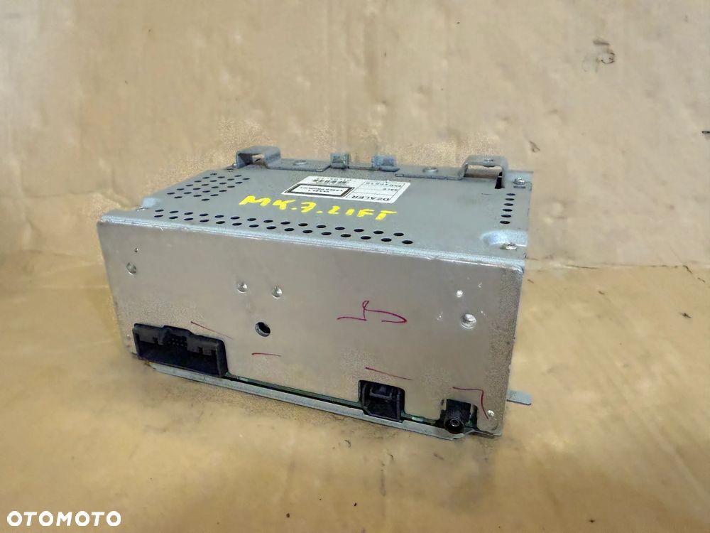 Radio radioodtwarzacz Ford Fiesta MK7 AM5T-18C815-DK - 1
