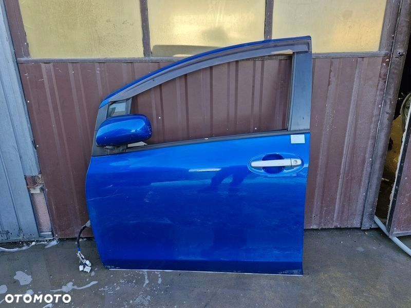 toyota yaris ii 2 5d drzwi lewy przód przednie - 1