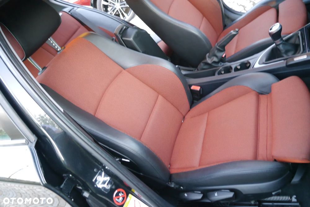 BMW Seria 1 118d - 31