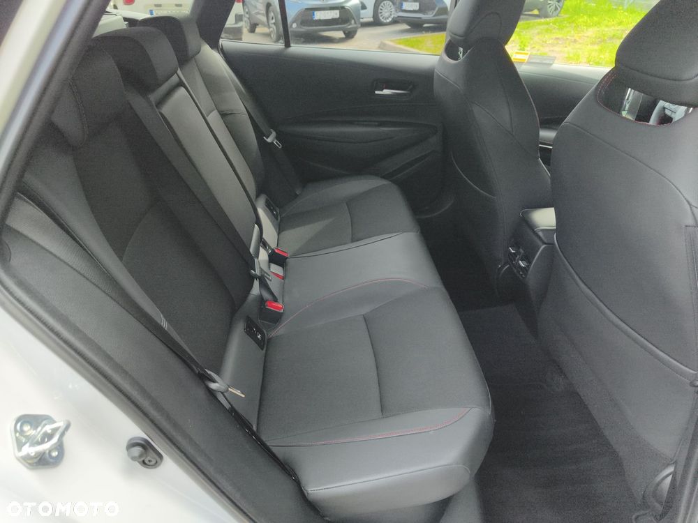 Toyota Corolla - 10