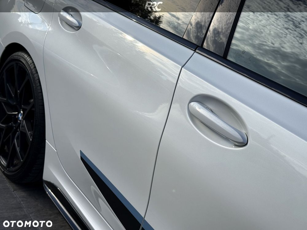BMW Seria 3 330i M Sport - 18