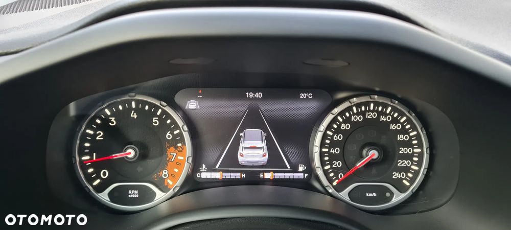 Jeep Renegade 1.4 MultiAir Limited FWD S&S - 29