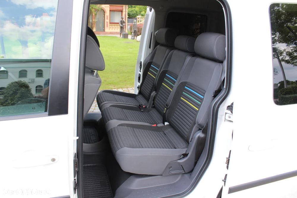 Volkswagen Caddy Trendline Mixt - 27