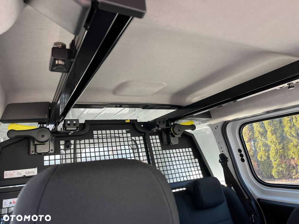 Toyota Proace City - 10