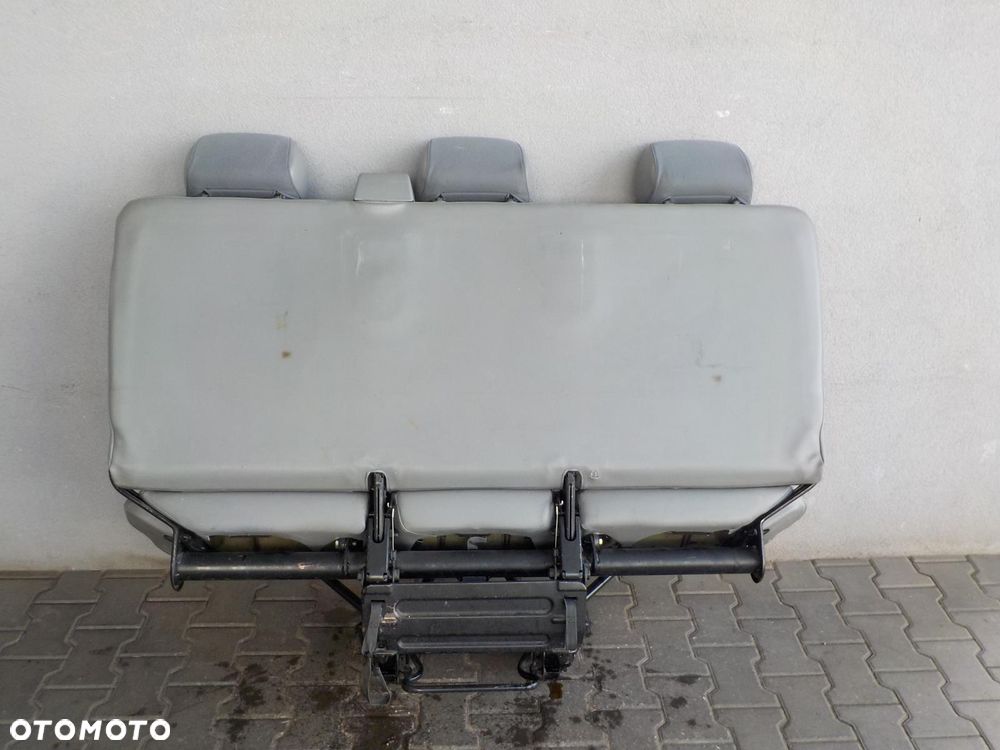 VW T5 T6 FOTEL TRÓJKA POTRÓJNY KANAPA ŁAWKA TYŁ TYLNA XOXO - 5