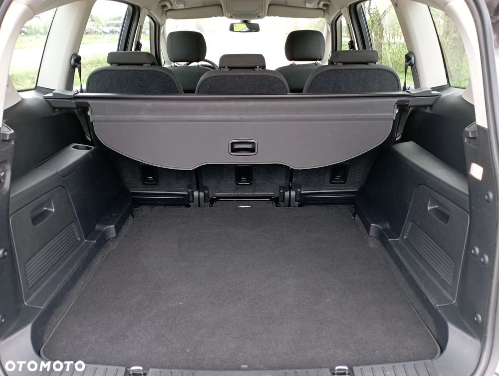 Ford S-Max - 29
