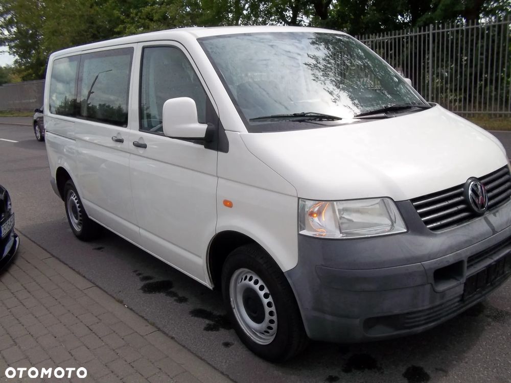 Volkswagen Caravelle GL - 8