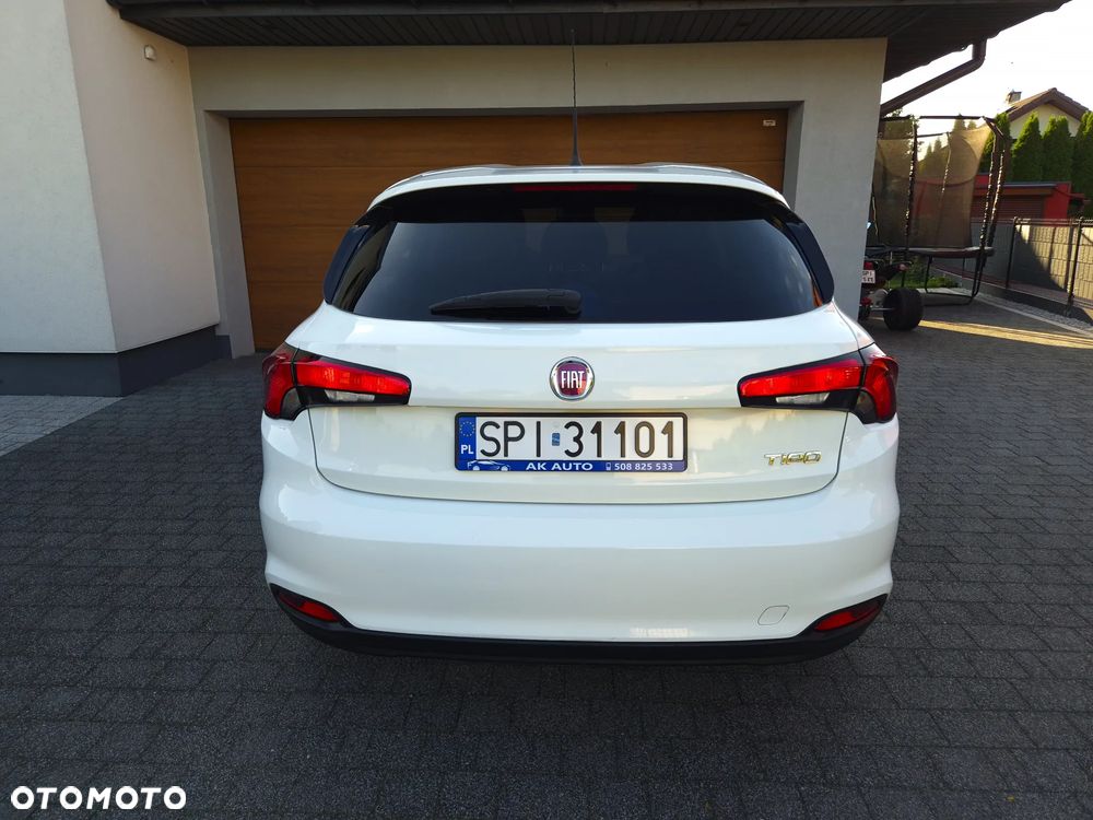 Fiat Tipo 1.4 T-Jet 16v Lounge - 12