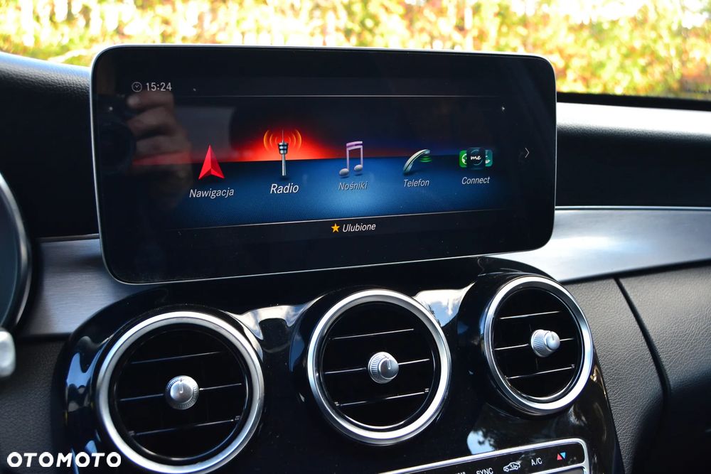 Mercedes-Benz Klasa C 180 9G-TRONIC AMG Line - 26