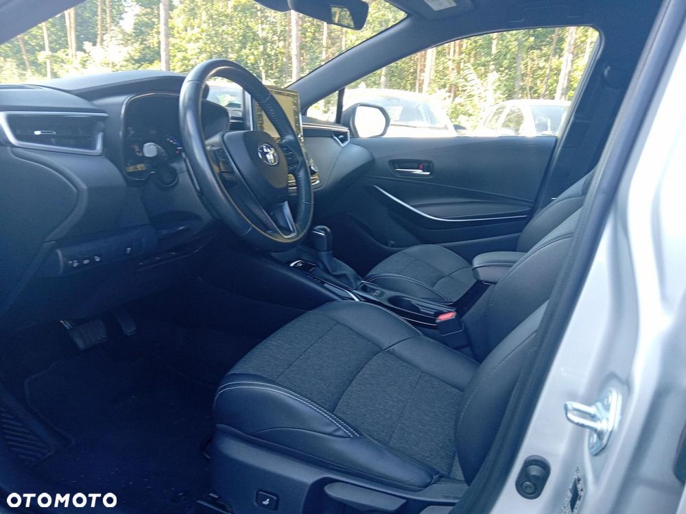 Toyota Corolla 2.0 Hybrid Comfort - 15