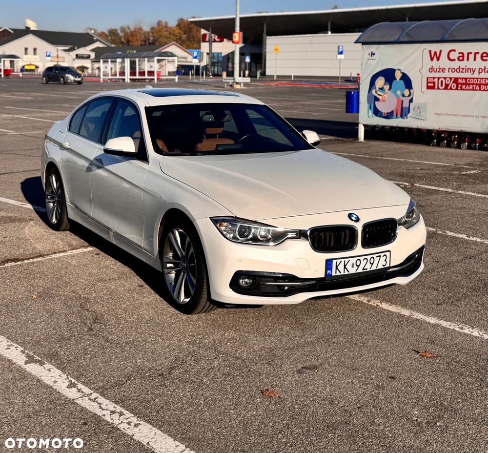BMW Seria 3 330i Edition Luxury Line Purity - 1