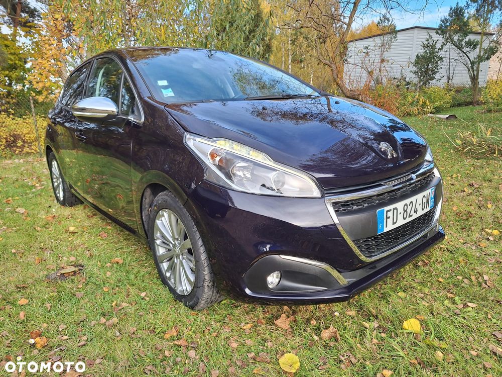 Peugeot 208 - 3