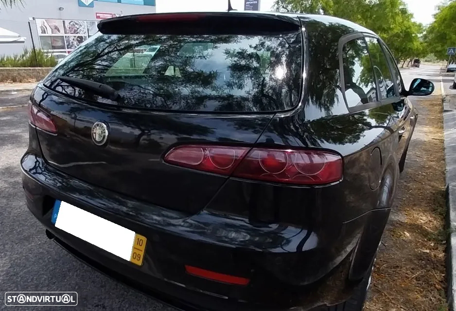 Alfa Romeo 159 Sportwagon 1.9 JTDm 8V Executiva - 20