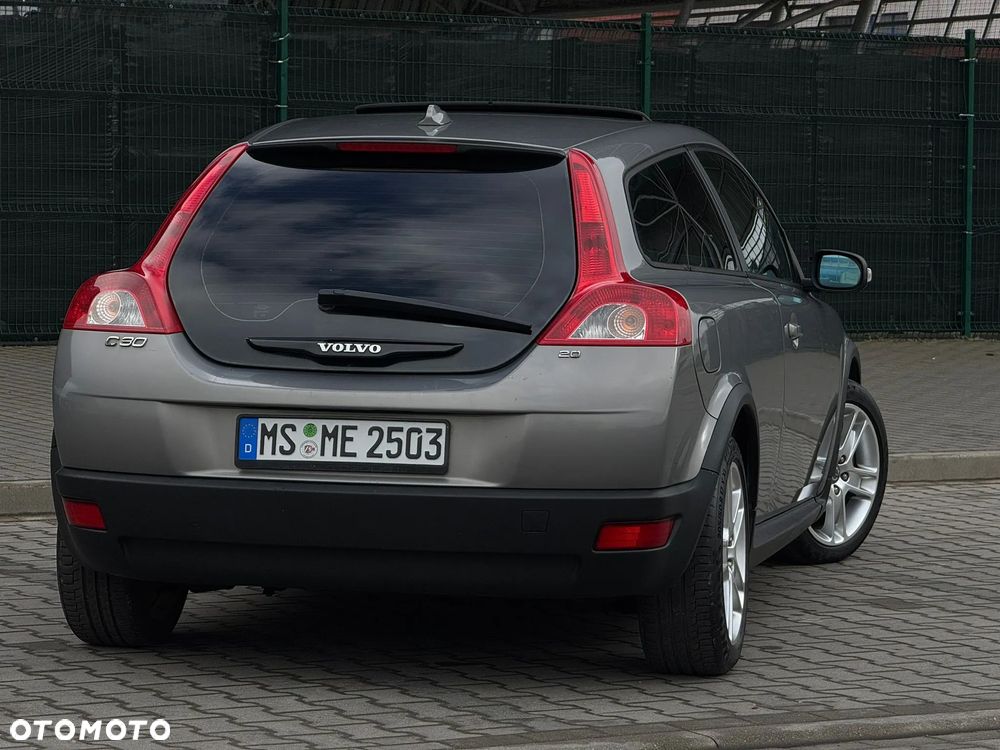 Volvo C30 2.0 - 16