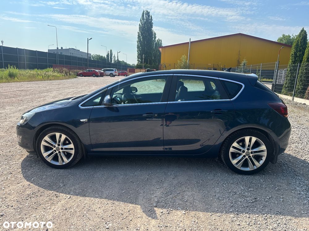 Opel Astra 1.6 Turbo Innovation - 13