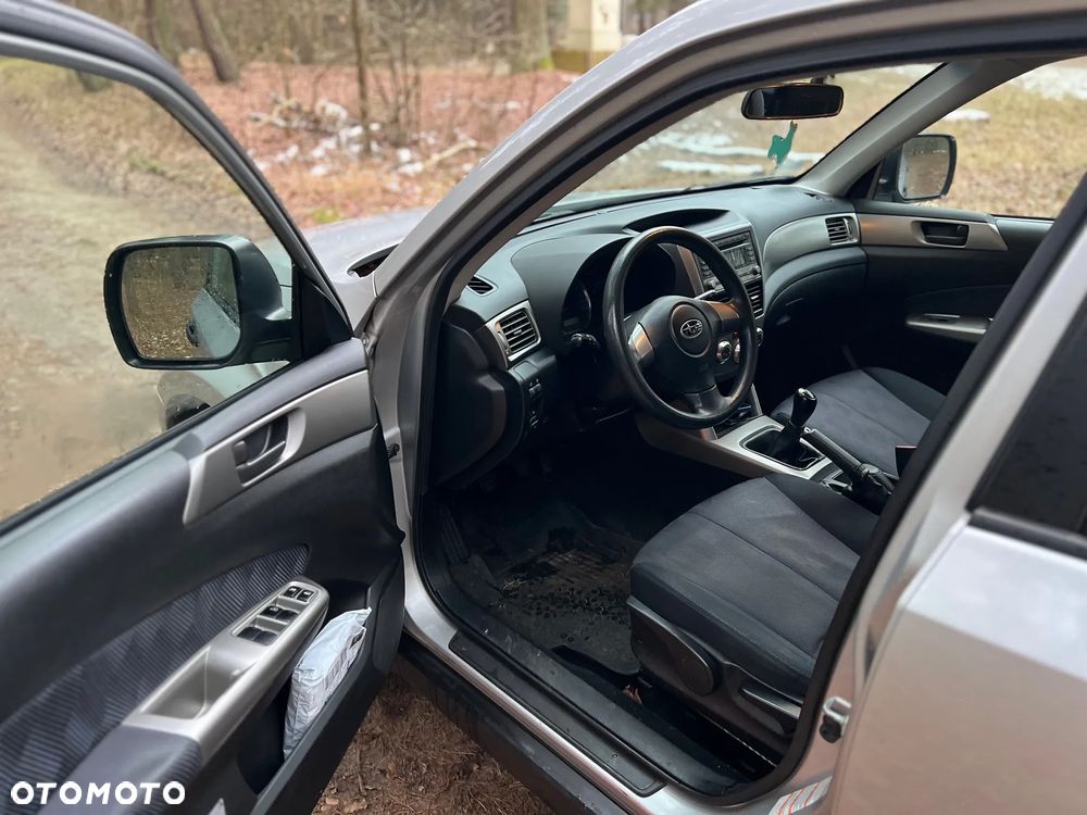 Subaru Forester 2.0 XA Euro5 - 30