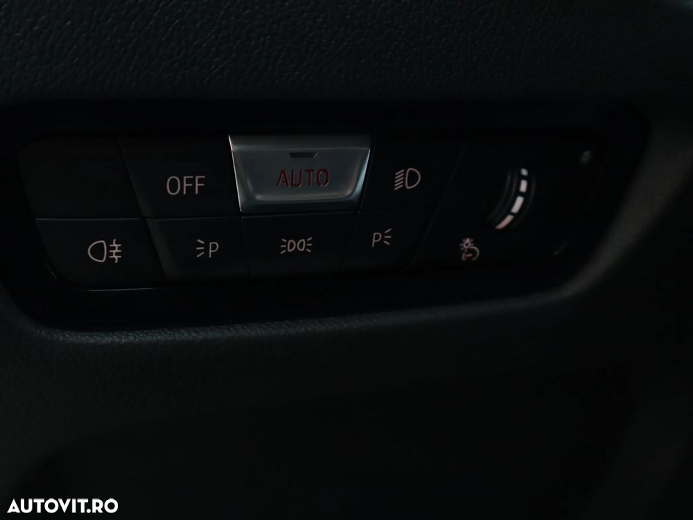 BMW Seria 3 330e Aut. Sport Line - 20