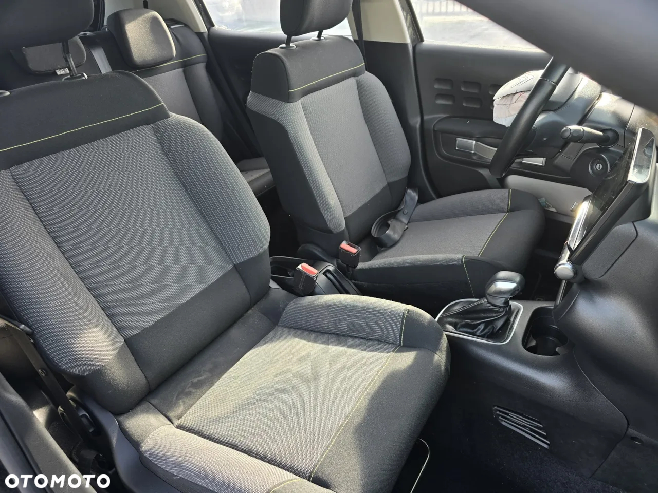 Citroën C3 Pure Tech 110 S&S EAT6 SHINE - 11