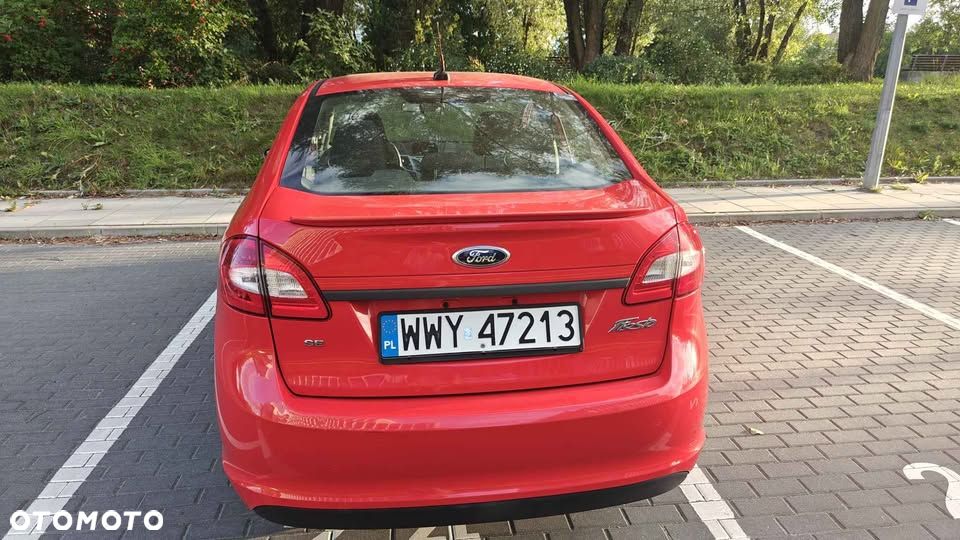 Ford Fiesta 2013 photo 4