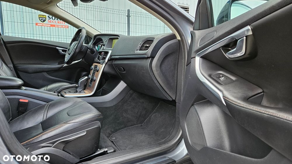Volvo V40 Cross Country D3 Geartronic Summum - 28