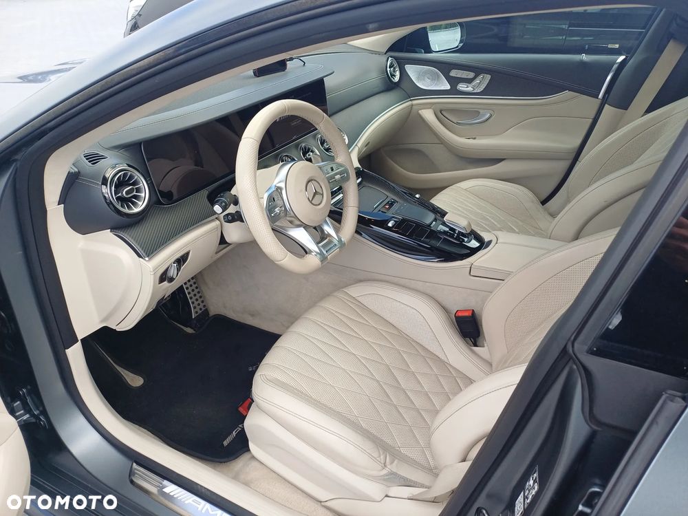 Mercedes-Benz AMG GT 63 S 4-Matic+ - 8