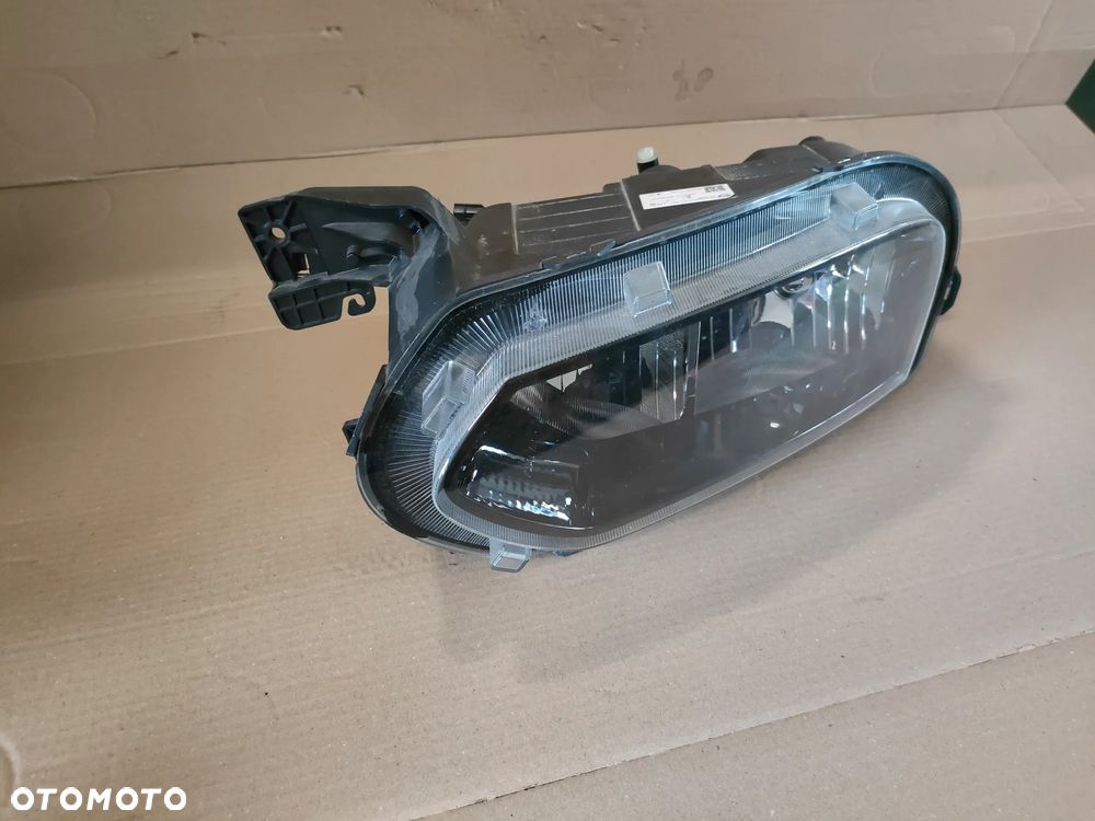 Dacia Spring Elektryk 22- LAMPA LEWY PRZÓD 260607303R - 3