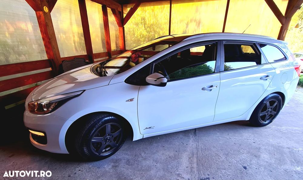 Kia Ceed 1.4 CRDi 90 Spirit - 10