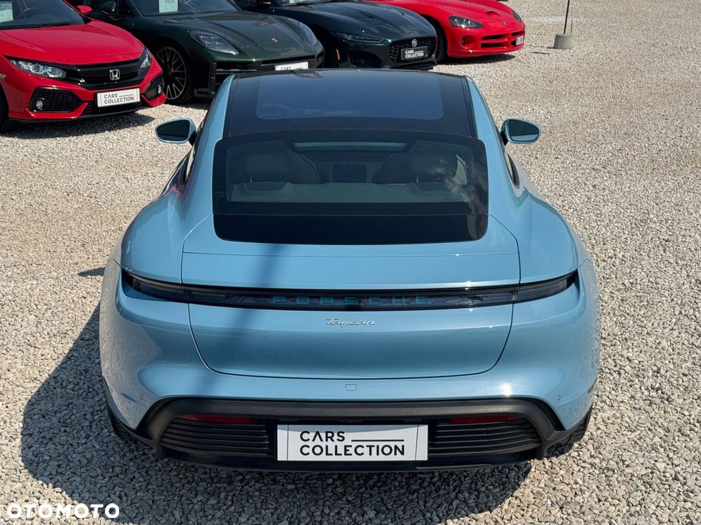 Porsche Taycan - 6
