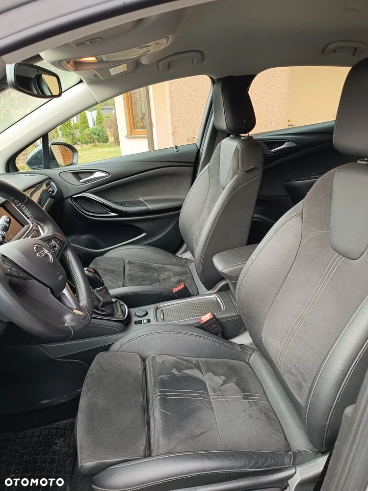 Opel Astra V 1.2 T Elegance S&S - 30