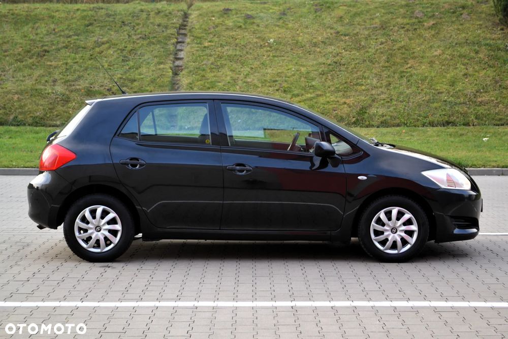 Toyota Auris 1.4 D-4D Luna - 26