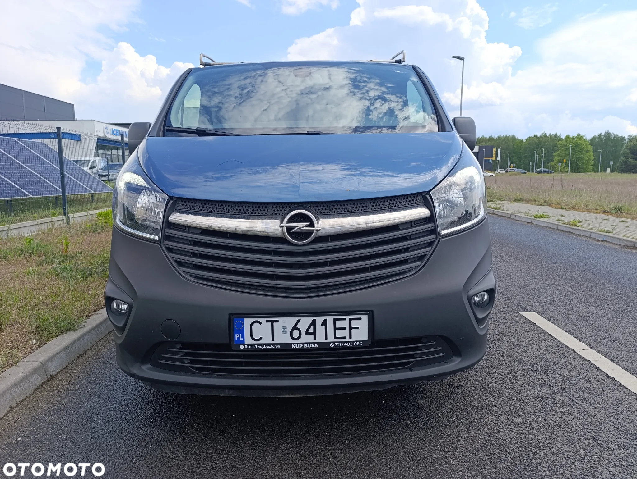 Opel Vivaro - 8