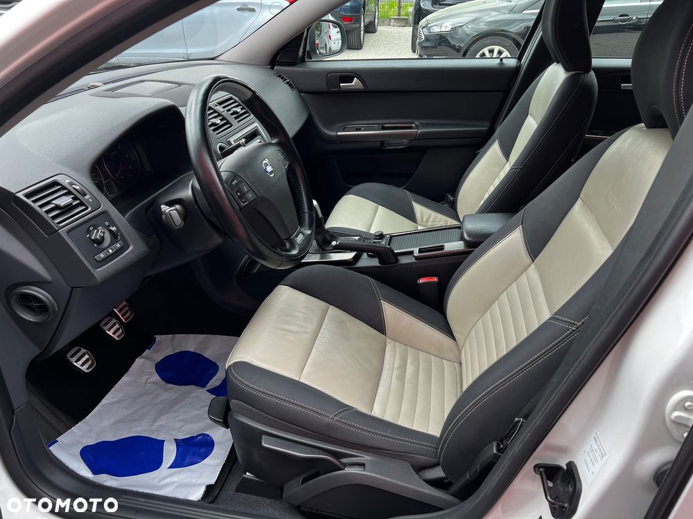 Volvo V50 DPF D2 RDesign Edition - 5